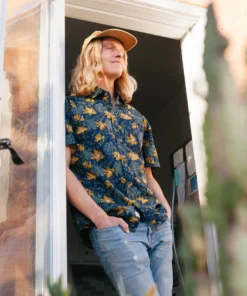 Iron & Resin All Apparel Aloha Revival Shirt