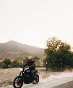 Iron & Resin Scout Vest All Apparel