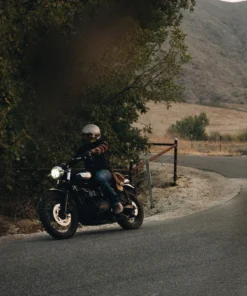 Iron & Resin Scout Vest All Apparel