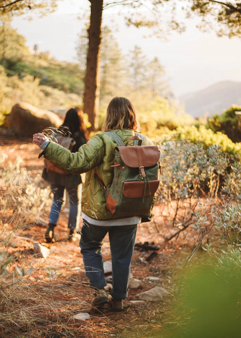 Iron & Resin Camp Bag 1 Iron & Resin Camp Bag