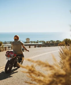 Iron & Resin Rotary Tee